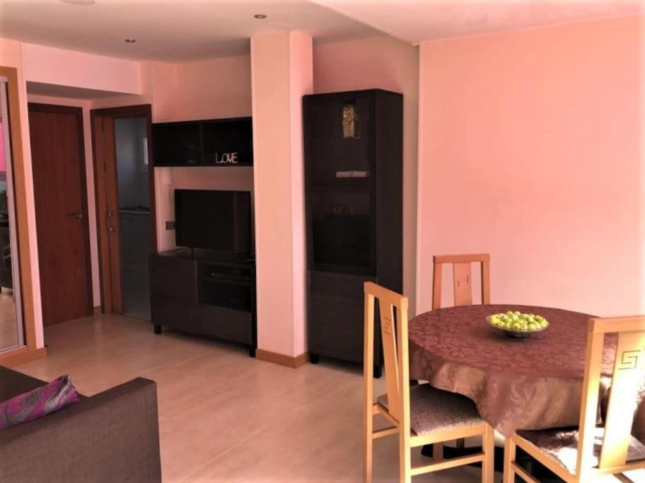Apartamento Amposta ซาลอว์ ภายนอก รูปภาพ