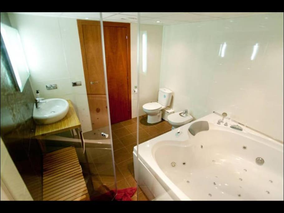 Apartamento Amposta ซาลอว์ ภายนอก รูปภาพ