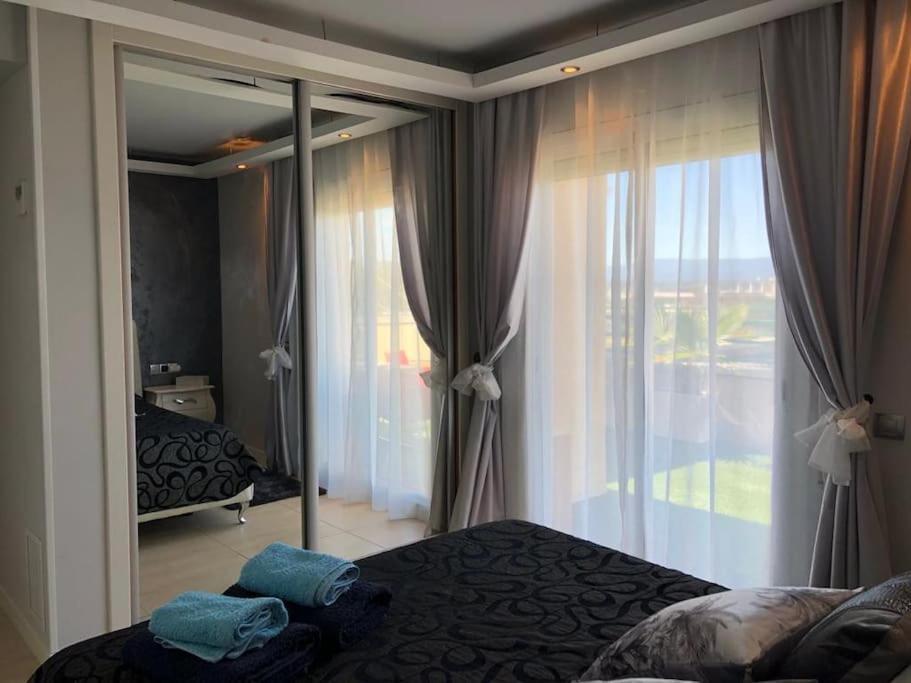 Apartamento Amposta ซาลอว์ ภายนอก รูปภาพ